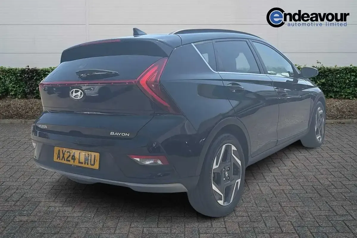Used Hyundai Bayon Premium 100 HP (73 kW) 2024 Black SUV