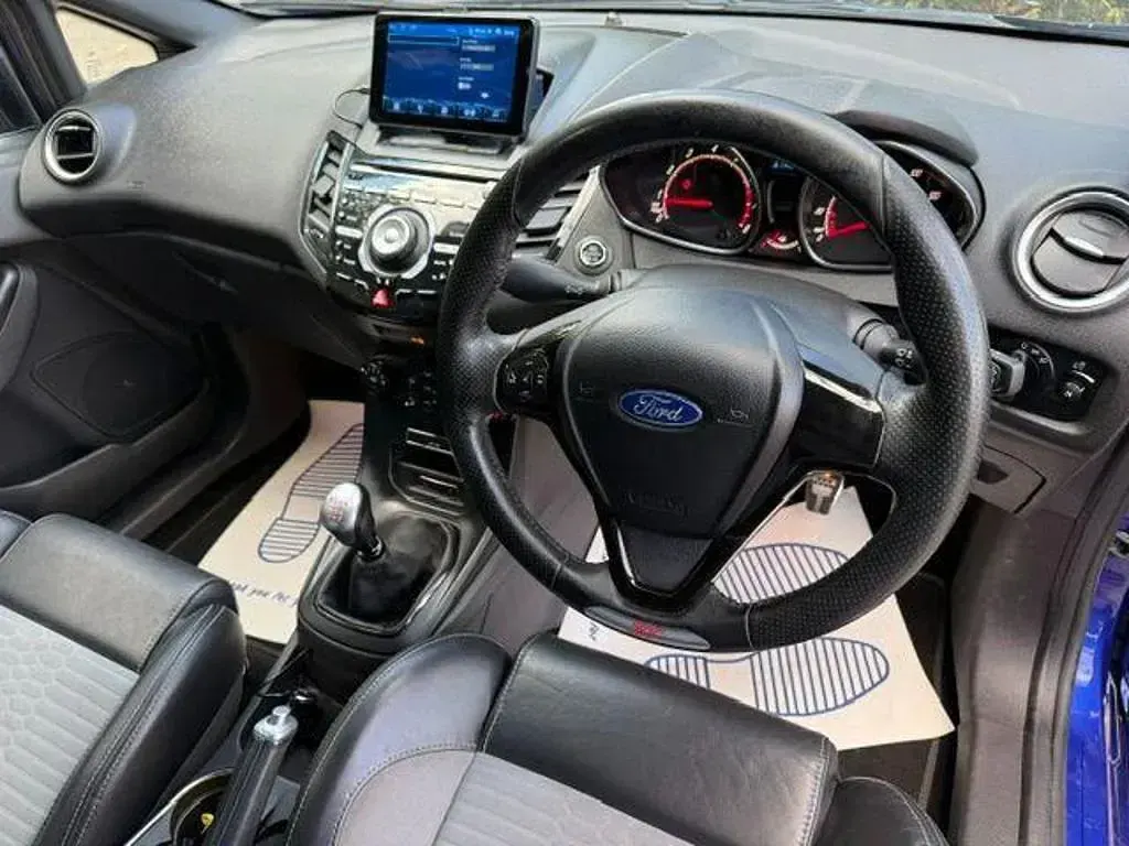 Used Ford Fiesta ST 2015 Blue Hatchback