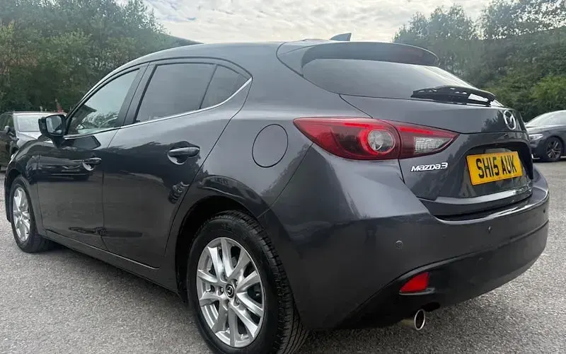 Used Mazda 3 120 HP (88 kW) 2016 Hatchback