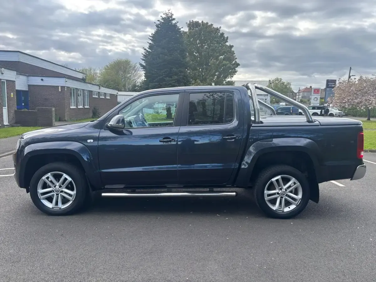 Used VW Amarok Highline 2017 Blue Pickup