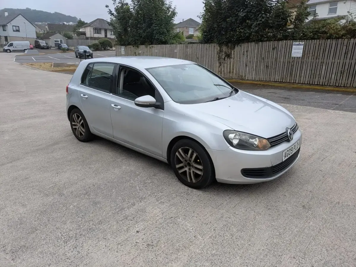 Used VW Golf VI SE 108 HP (79 kW) 2009 Silver Hatchback