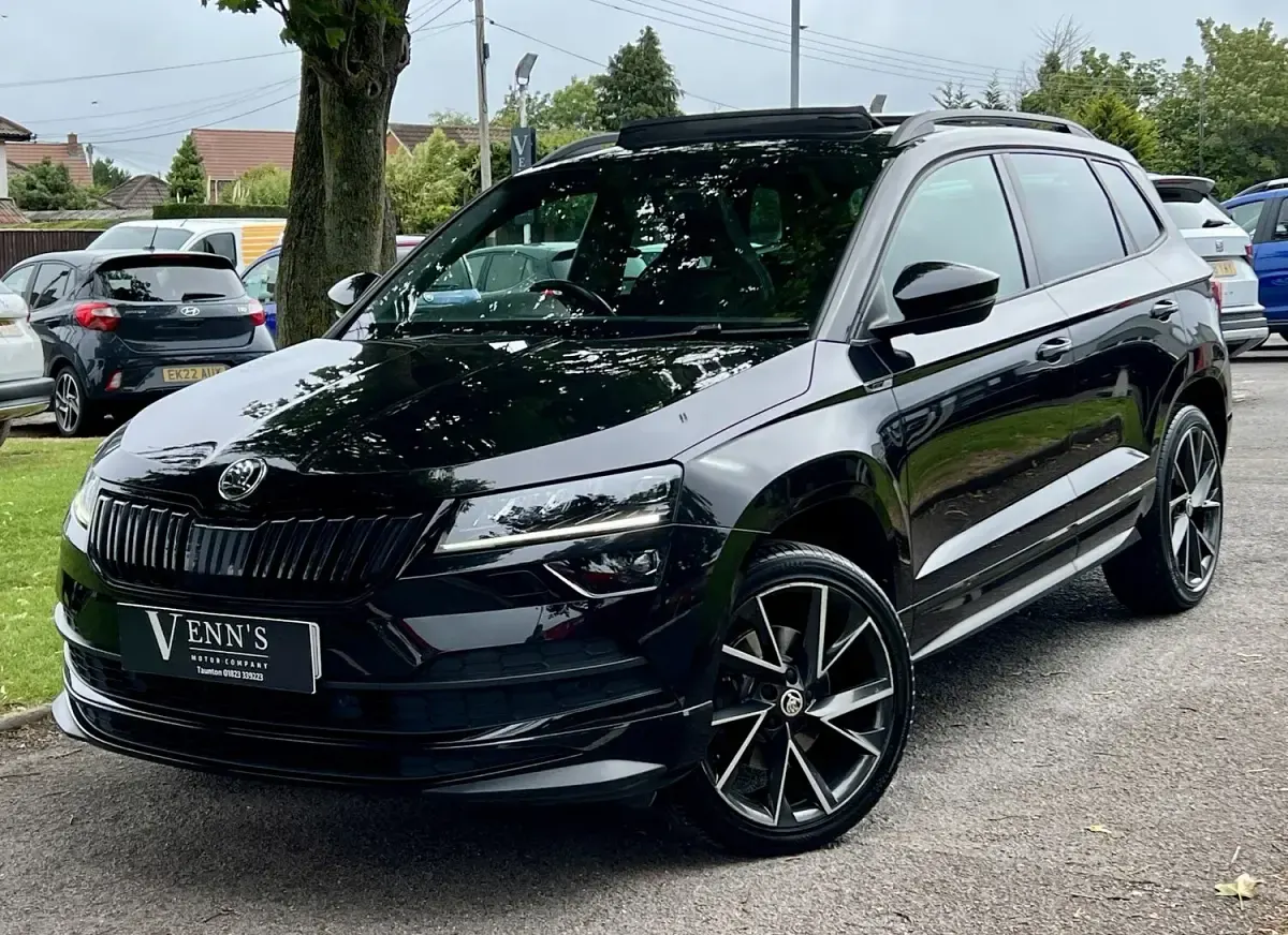 Used Skoda Karoq SportLine 150 HP (110 kW) 2019 Black SUV