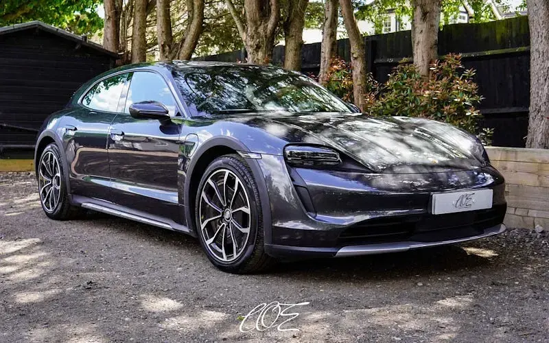 Używany Porsche Taycan Cross Turismo 350 kW (476 KM) 2023 Kombi