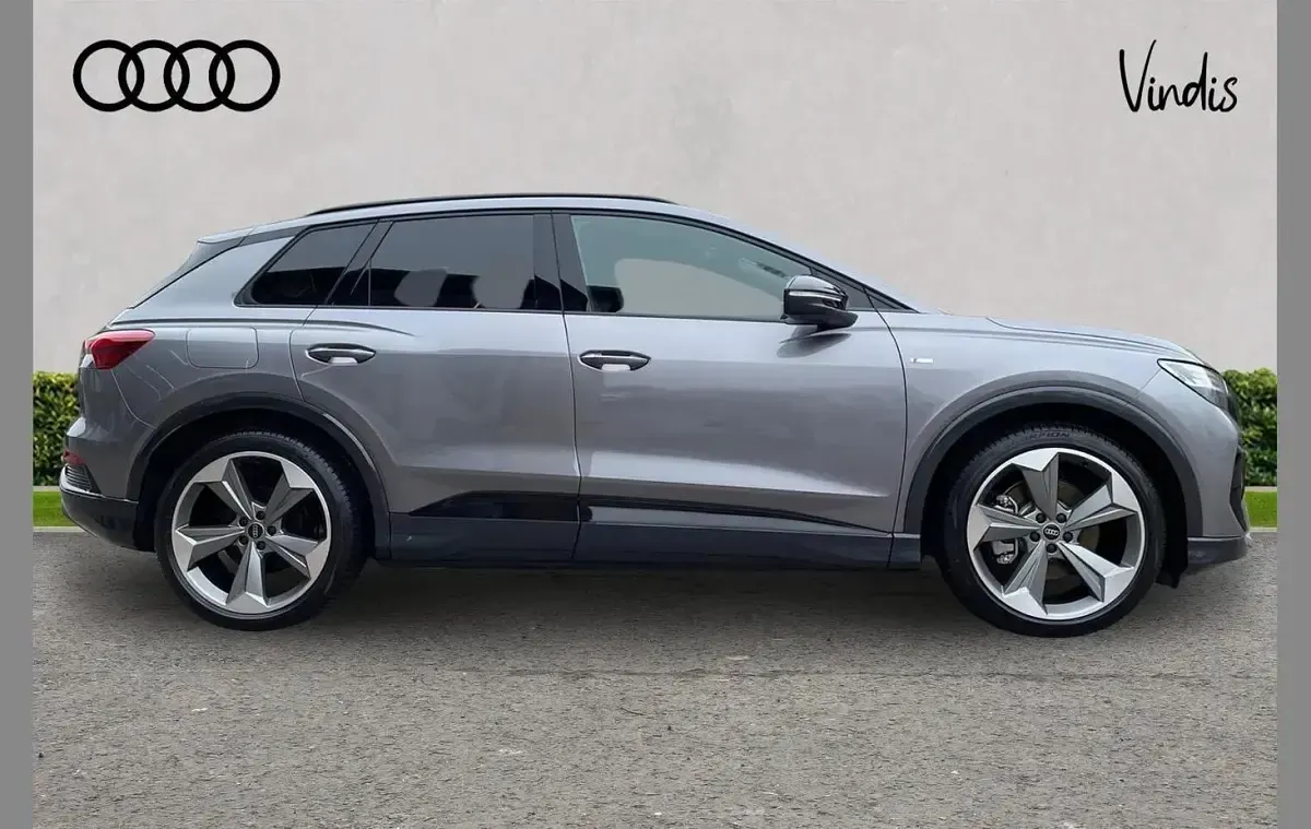Used Audi Q4 e-tron Black Edition 245 kW (334 HP) 2026 Grey SUV