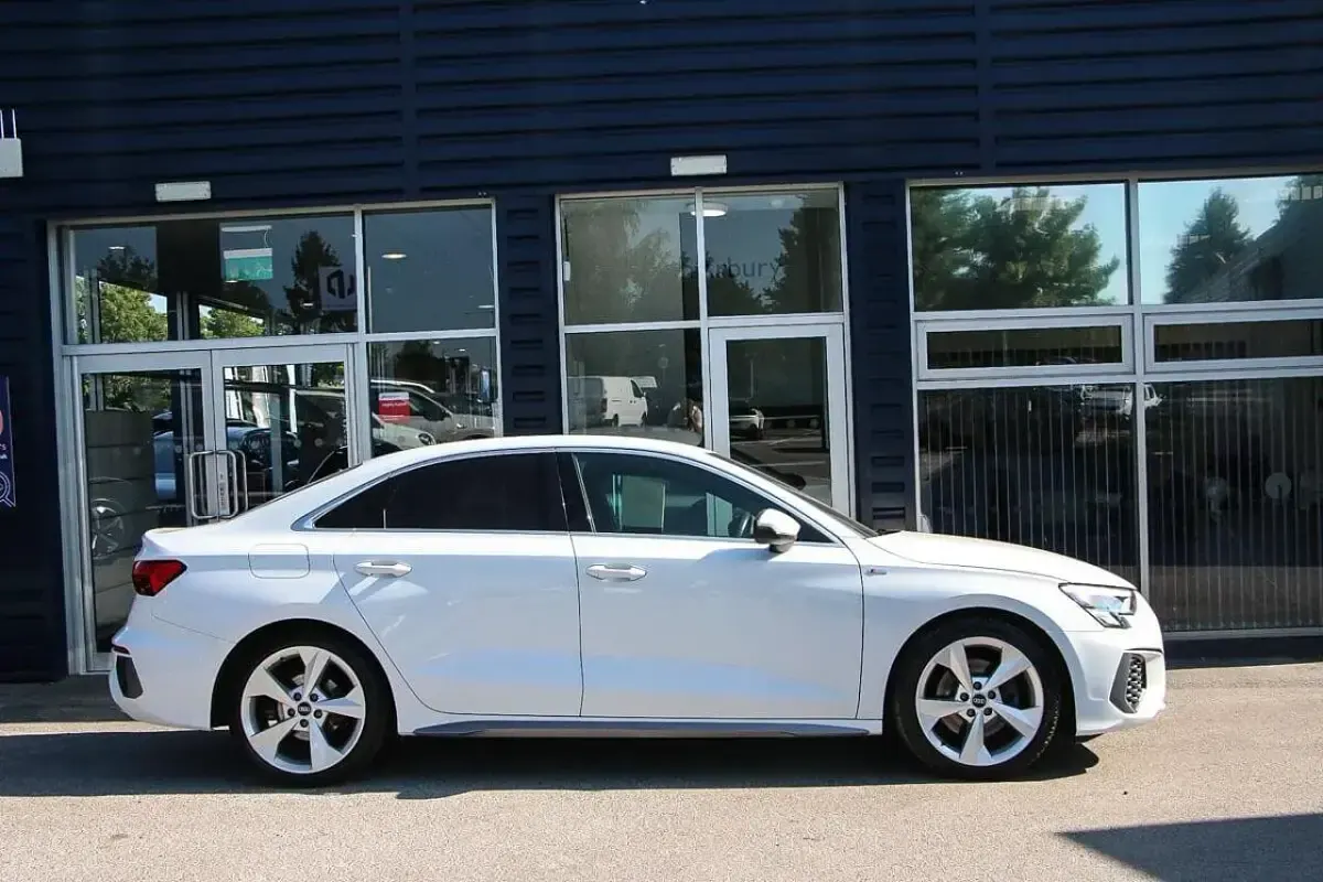 Used Audi A3 S-Line 148 HP (108 kW) 2020 White Sedan