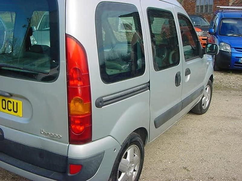 Used Renault Kangoo Expression 75 HP (55 kW) 2006 Grey MPV