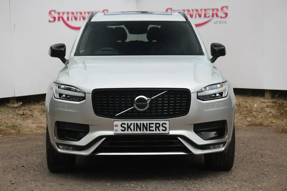 Used Volvo XC90 R-Design 250 HP (183 kW) 2022 Silver SUV
