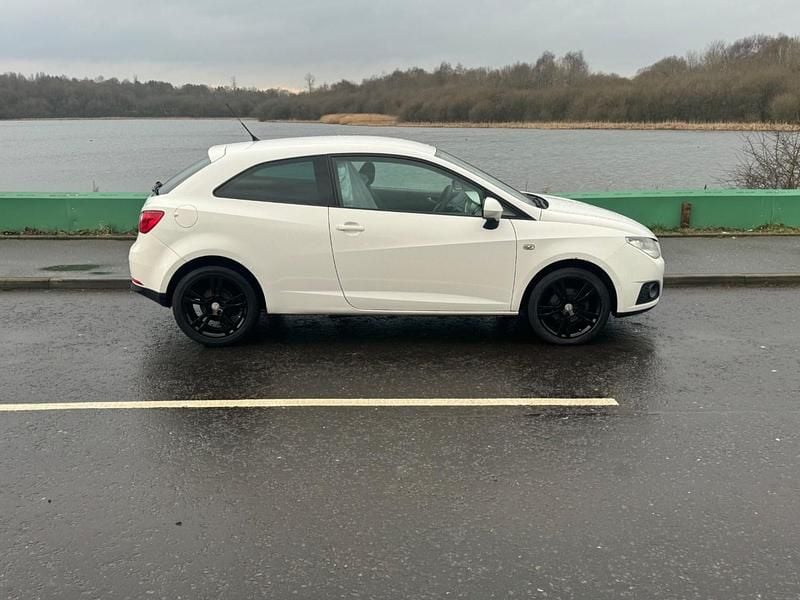 Used Seat Ibiza 85 HP (62 kW) 2011 White Hatchback