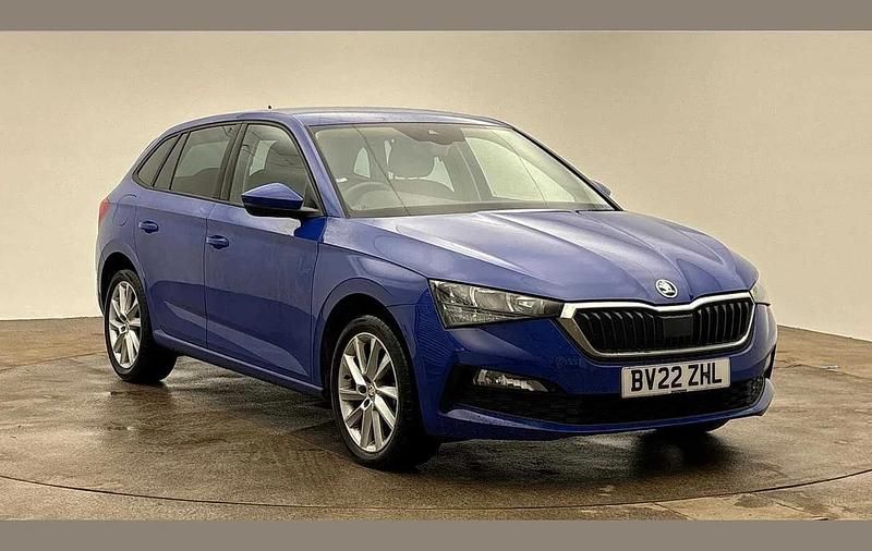 Used Skoda Scala SE L 94 HP (69 kW) 2022 Energy blue Hatchback
