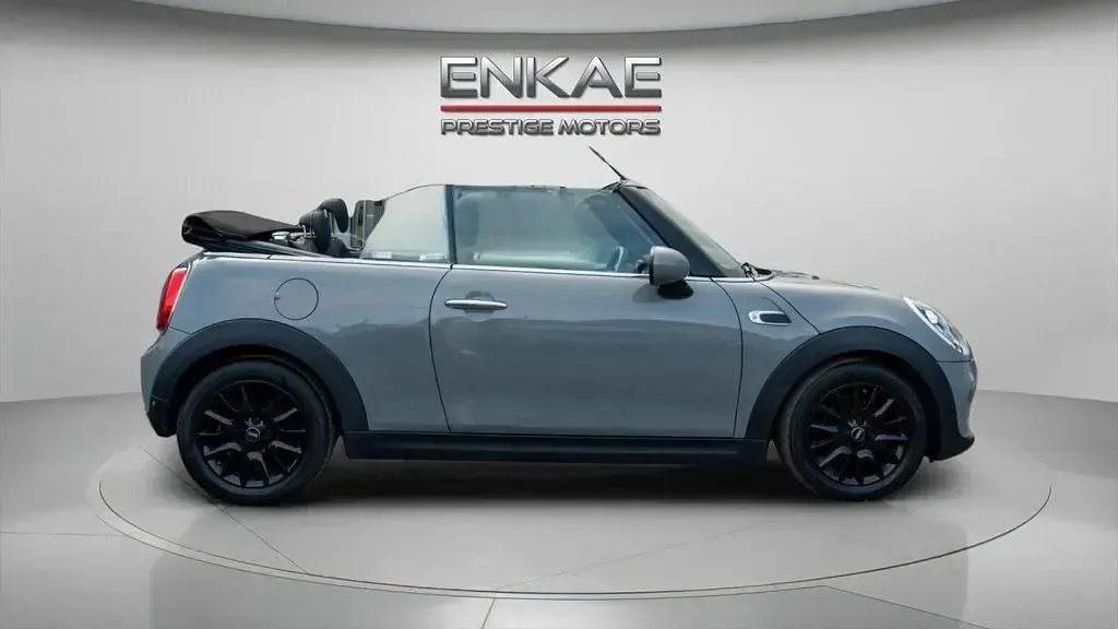 Begagnad Mini Cooper Cabriolet Classic 136 HK (100 kW) 2019 Grå Cab