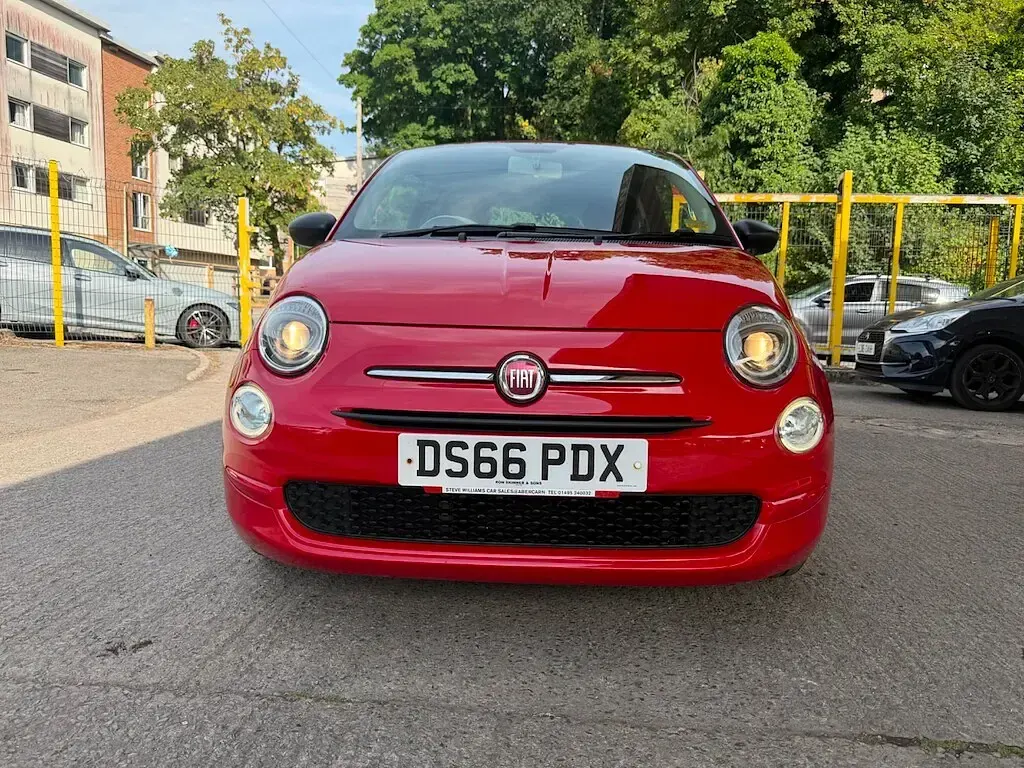 Used Fiat 500 Pop 69 HP (50 kW) 2016 Red Hatchback
