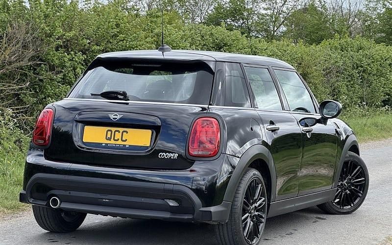 Used Mini Cooper Exclusive 136 HP (100 kW) 2021 Black Hatchback