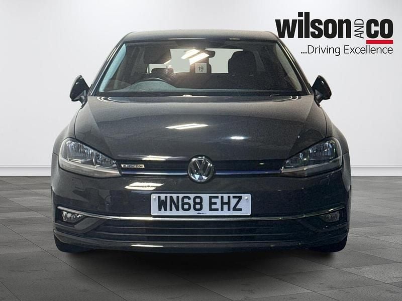 Used VW Golf VII SE 130 HP (95 kW) 2018 Grey Hatchback