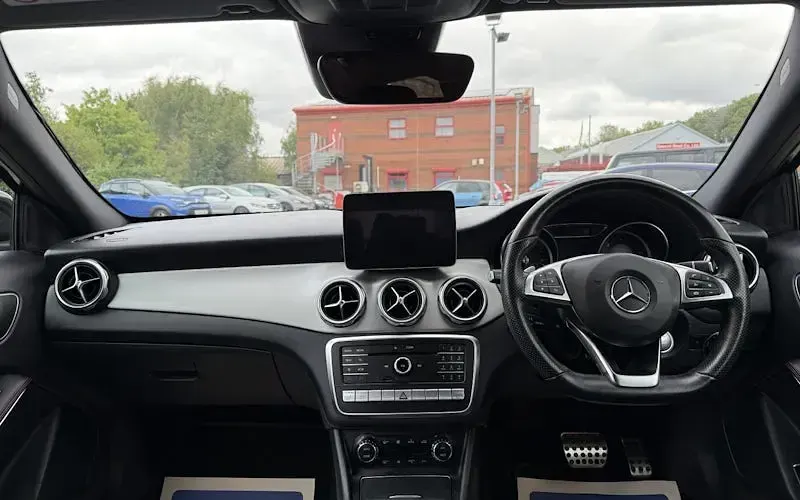 Used Mercedes GLA200 AMG Line Premium 136 HP (100 kW) 2018 Black SUV