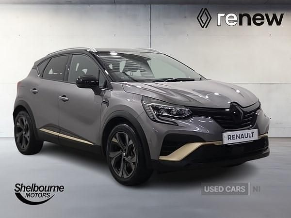 Used Renault Captur Engineered 143 HP (105 kW) 2024 Metallic  oyster grey  SUV