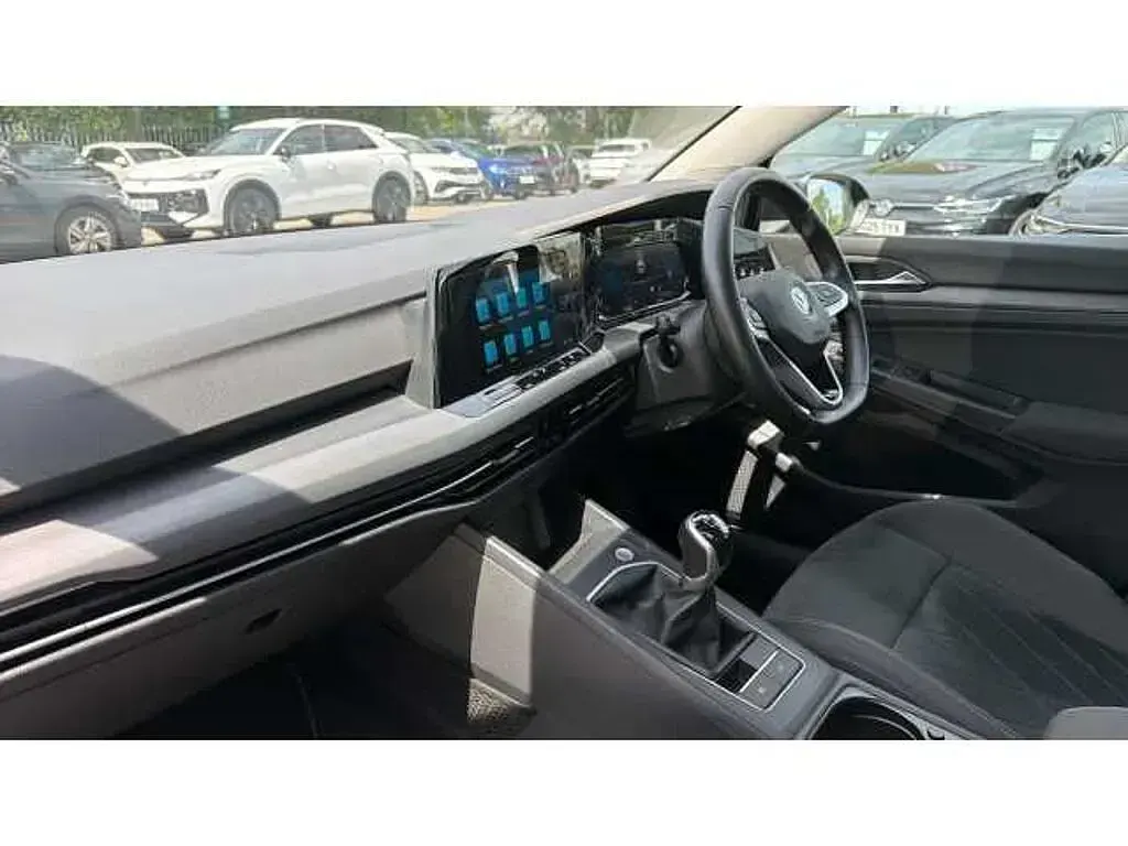 Used VW Golf VIII 130 HP (95 kW) 2021
