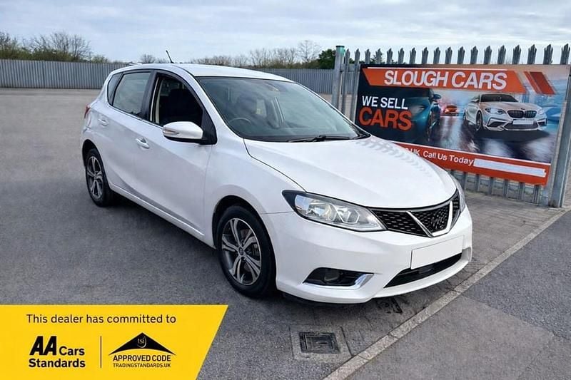 Used Nissan Pulsar Acenta 110 HP (80 kW) 2014 White Hatchback