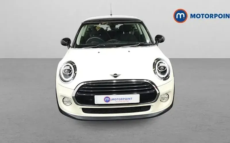 Used Mini Cooper Classic 136 HP (100 kW) 2021 Hatchback