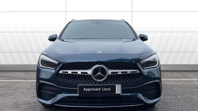 Used Mercedes GLA200 AMG Line Premium Plus 150 HP (110 kW) 2021 Blue SUV