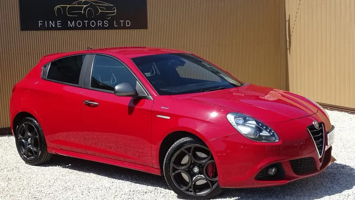 Used Alfa Romeo Giulietta Sprint 175 HP (128 kW) 2015 Red Hatchback