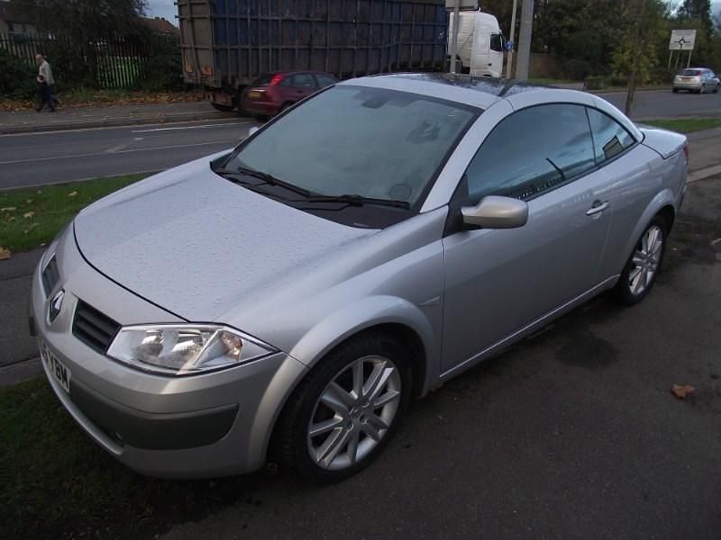 Silver Used 2005 Renault Mégane Coupé Coupe | £1,395 - Image 1/4