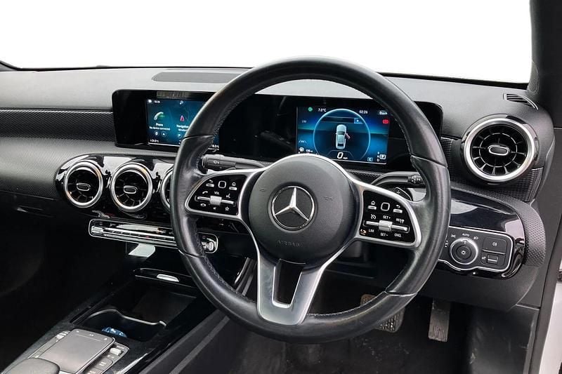 Used Mercedes A180 136 HP (100 kW) 2020 White Sedan