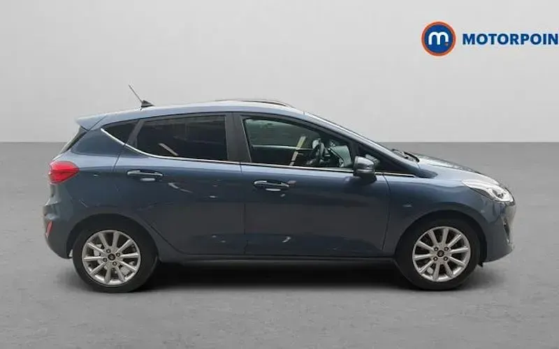 Used Ford Fiesta Titanium 101 HP (74 kW) 2019 Blue Hatchback