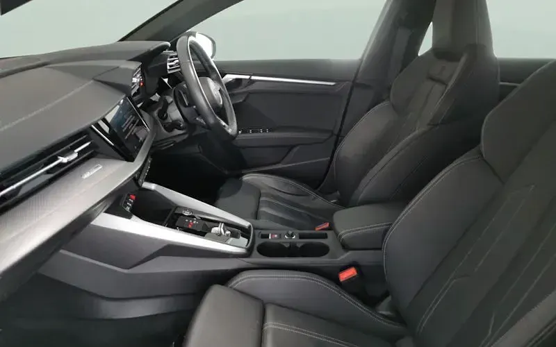 Second-hand Audi A3 Sportback S-Line 150 CP (110 kW) 2024 Hatchback