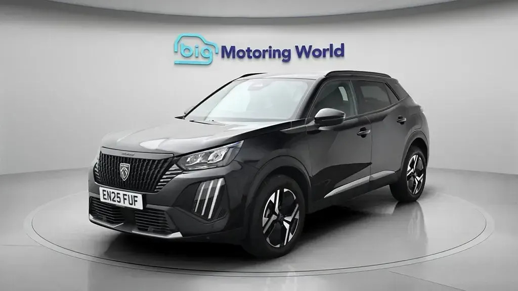 Second-hand Peugeot 2008 Allure 100 CP (73 kW) 2025 Negru SUV