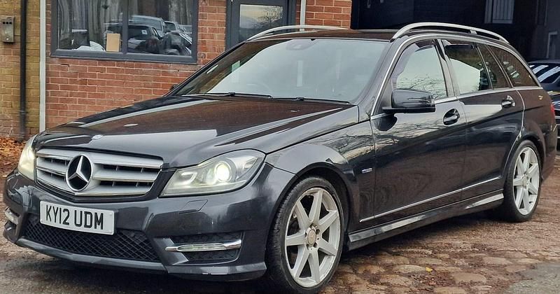 Used Mercedes C220 170 HP (125 kW) 2012 Black Estate