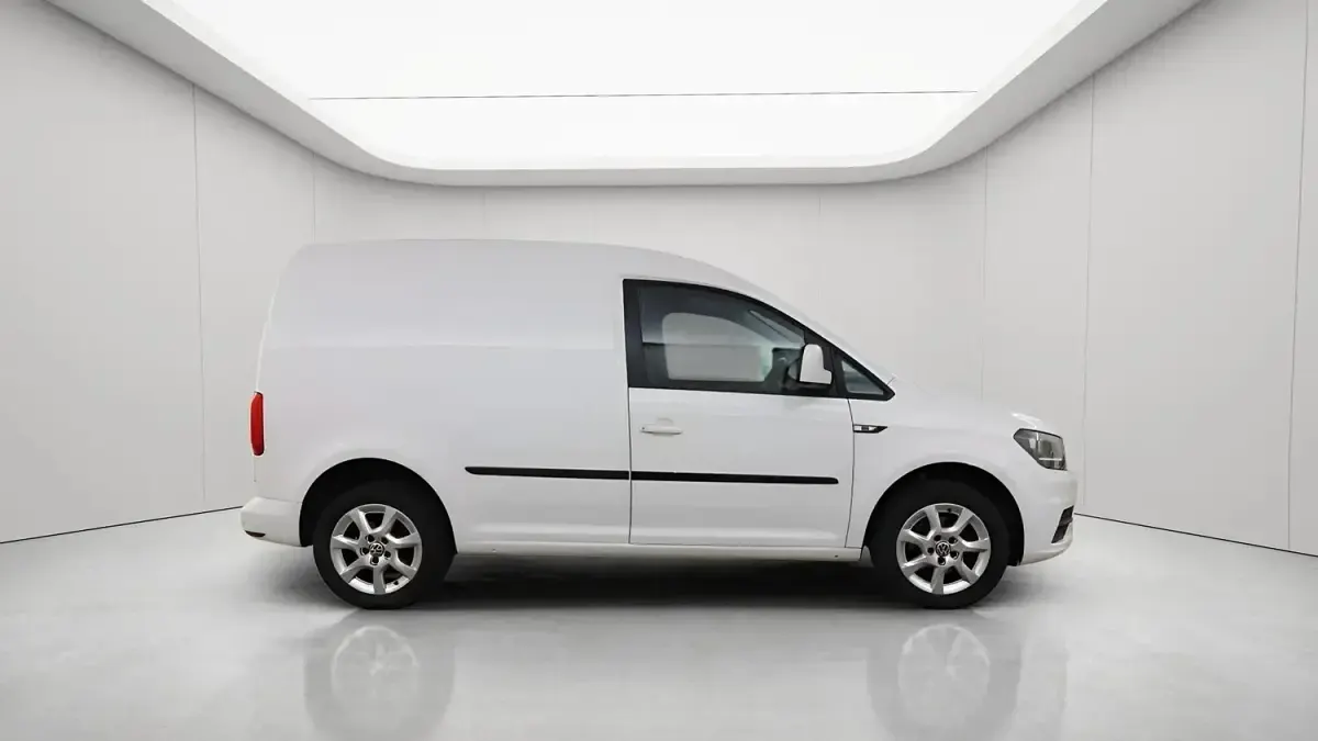 Used VW Caddy Trendline 102 HP (75 kW) 2019 White MPV