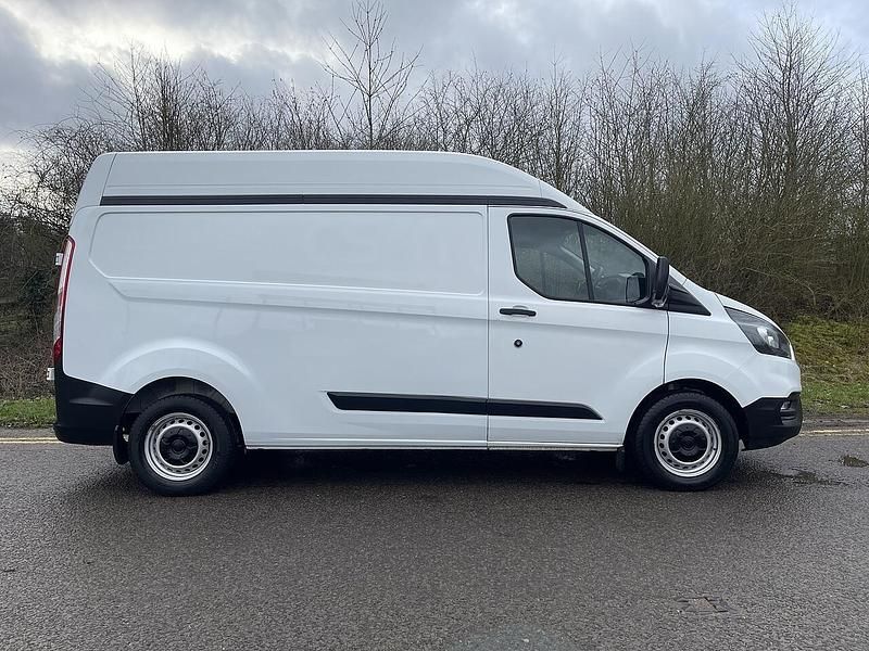Used Ford Transit Custom S 130 HP (95 kW) 2021 White Van