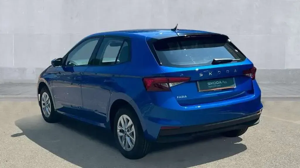 Used Skoda Fabia SE 80 HP (58 kW) 2026 Race blue Hatchback