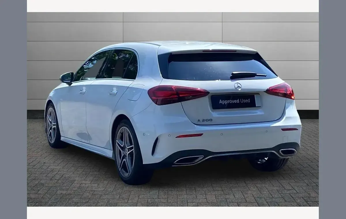 Used Mercedes A200 Executive 161 HP (118 kW) 2023 White Hatchback