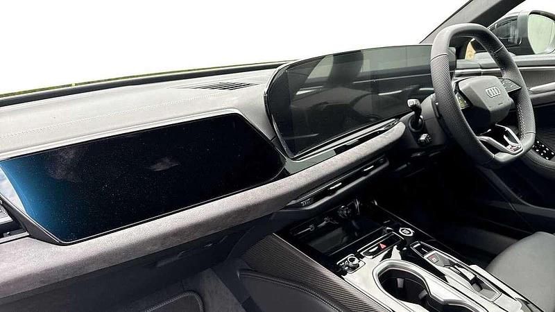 Used Audi A6 Sport 201 HP (147 kW) 2025 Green Estate