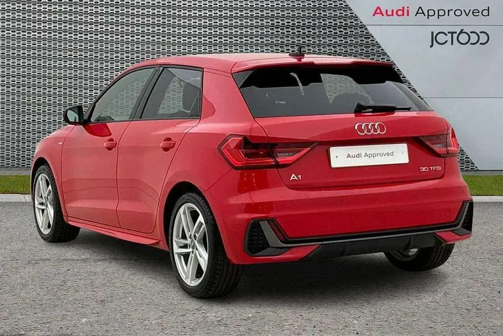 Used Audi A1 S-Line 113 HP (83 kW) 2020 Red SUV