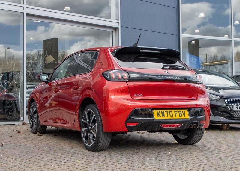 Used Peugeot 208 Allure 129 HP (94 kW) 2021 Red Hatchback