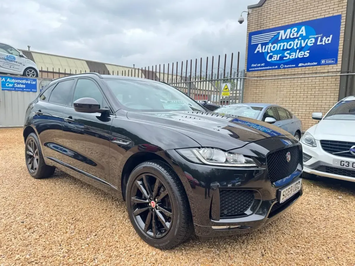 Used Jaguar F-Pace Chequered Flag 180 HP (132 kW) 2019 Black SUV