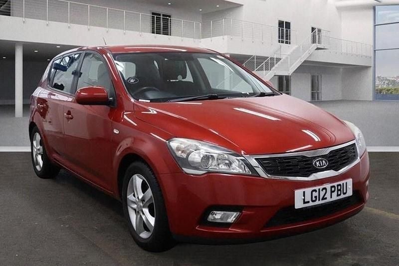 Used Kia Ceed 2012 Red Hatchback