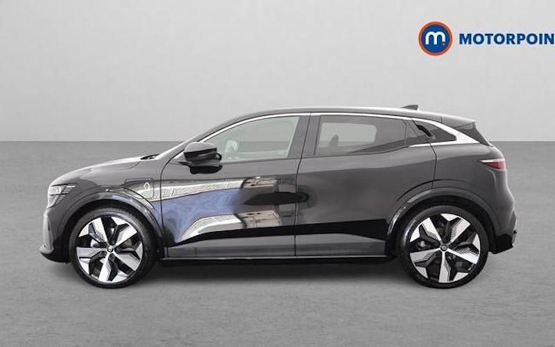 Usado Renault Megane E-Tech Komfort 160 kW (218 CV) 2025 Negro Utilitario