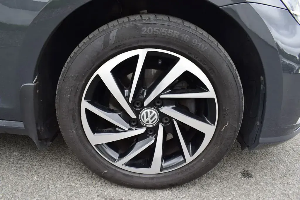 Used VW Golf VII Match 115 HP (84 kW) 2019 Grey Hatchback