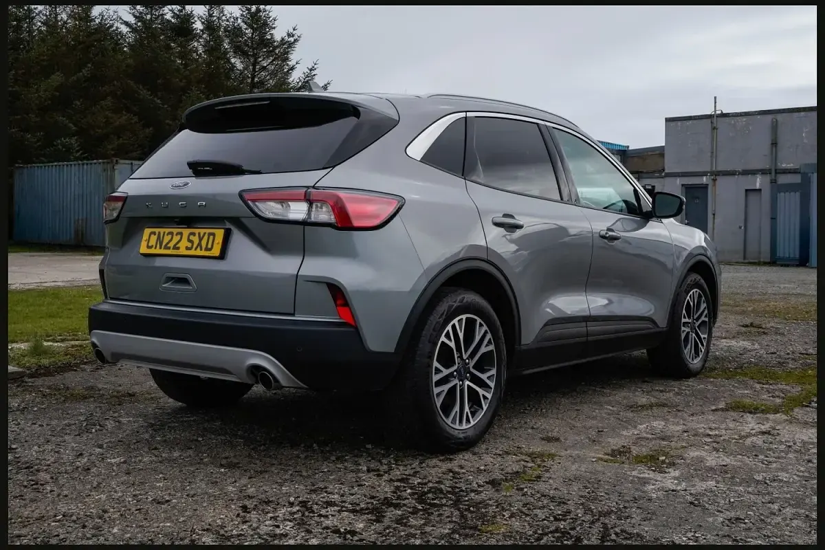 Used Ford Kuga Titanium 120 HP (88 kW) 2022 Silver SUV
