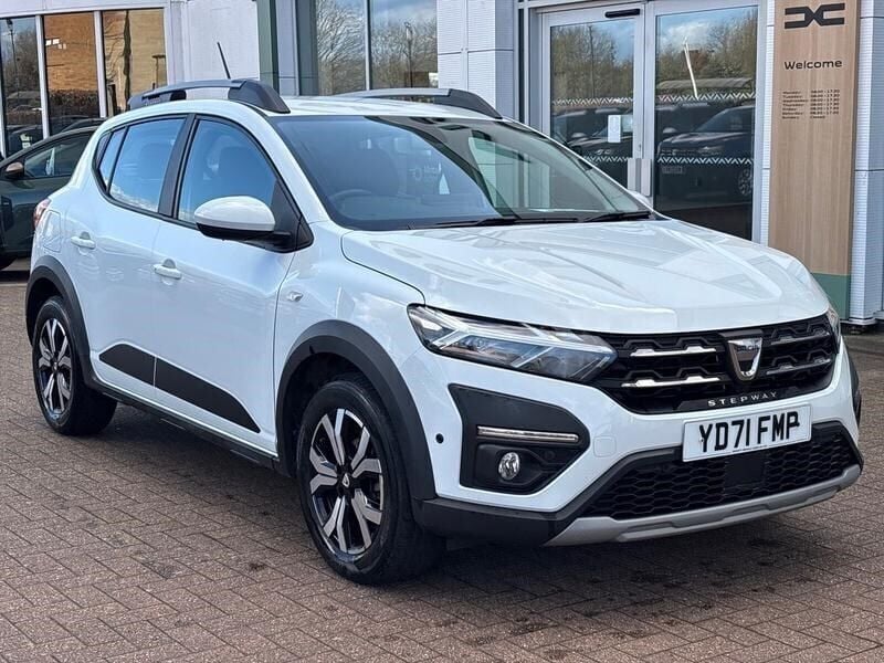 White Used 2021 Dacia Sandero Prestige Hatchback | £12,495 (Fair price) - Image 1/4