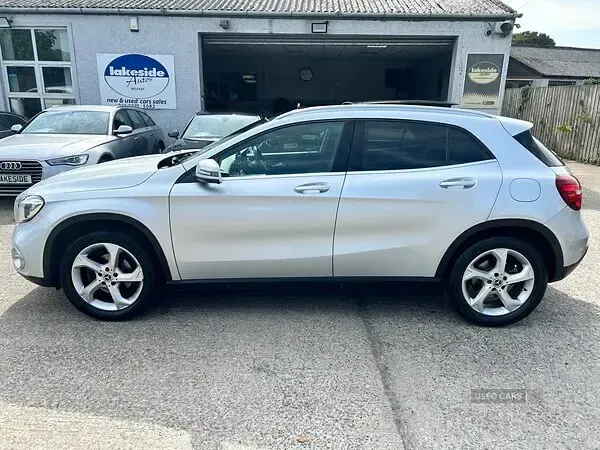 Used Mercedes GLA200 Premium Plus 136 HP (100 kW) 2019 Silver SUV
