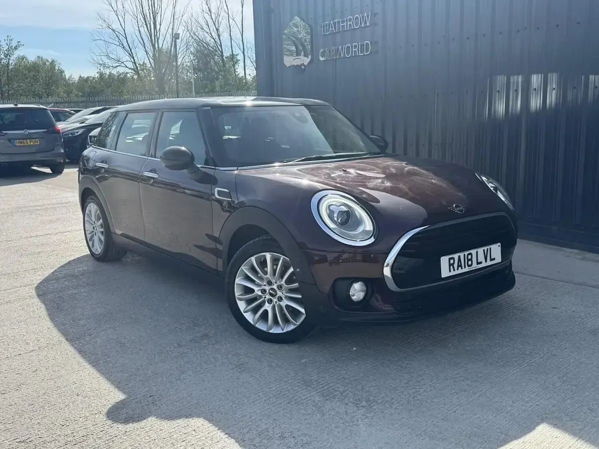 Used Mini Cooper Clubman 136 HP (100 kW) 2018 Maroon Estate