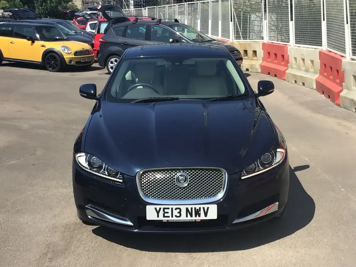 Used Jaguar XF Premium Luxury 200 HP (147 kW) 2013 Blue Sedan