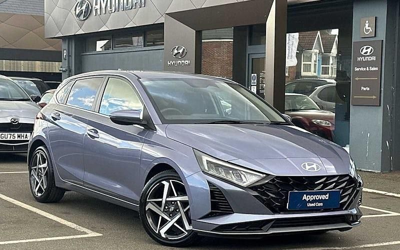 Used Hyundai i20 Premium 101 HP (74 kW) 2025 Blue Hatchback