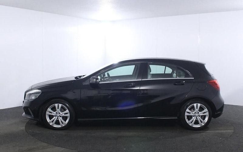 Used Mercedes A180 Executive 109 HP (80 kW) 2018 Hatchback