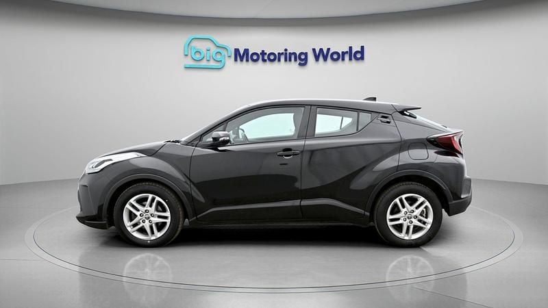 Used Toyota C-HR 122 HP (89 kW) 2023 SUV