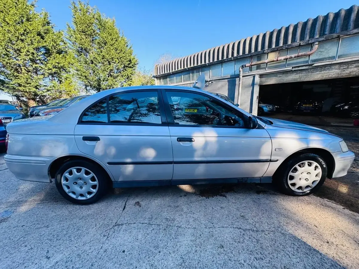 Używany Honda Accord LS 147 KM (108 kW) 1999 Srebrny Sedan/Limuzyna